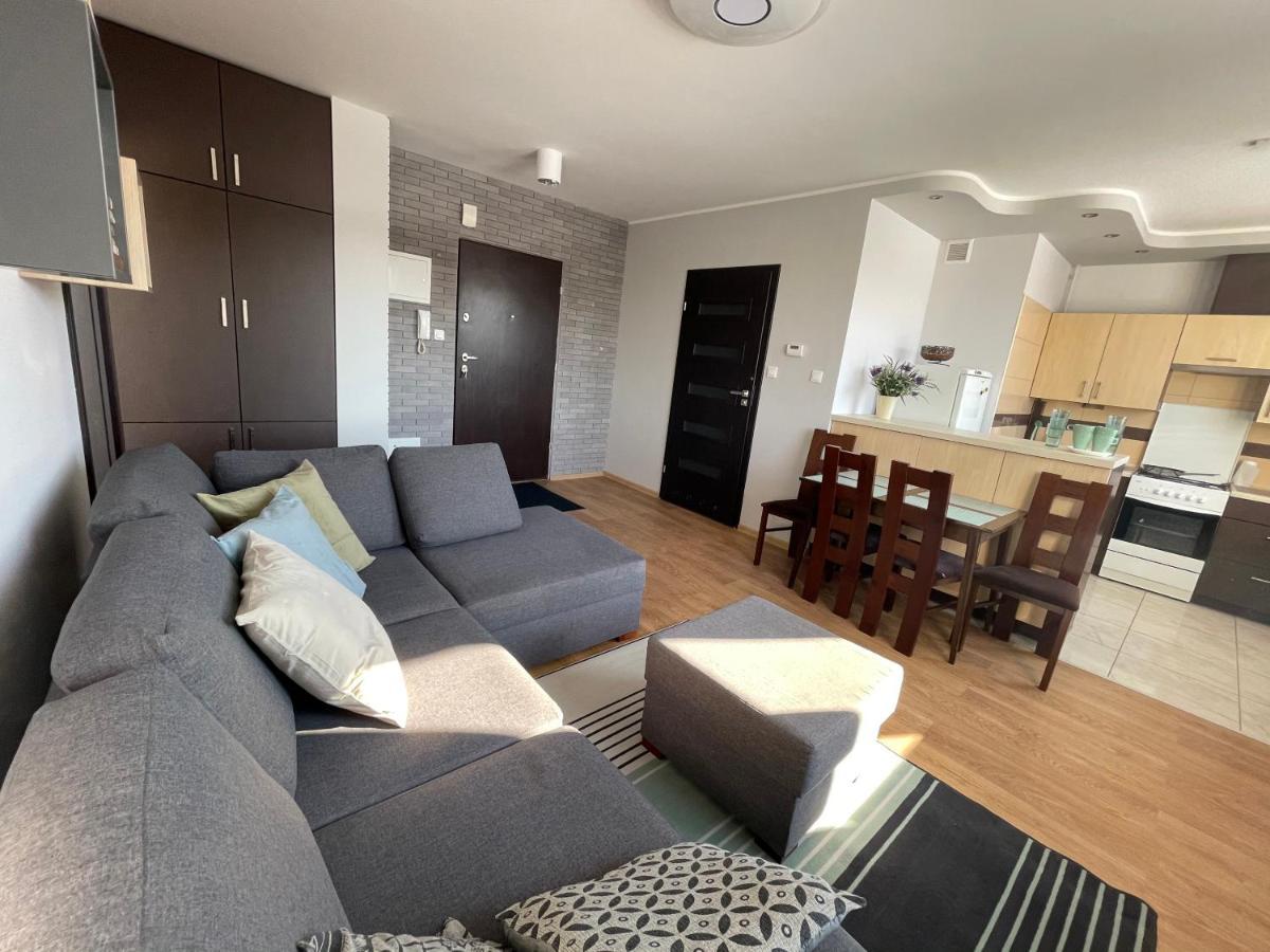 Komfortowe Studio 52 M2 W Centrum Grojca Grojec  Dış mekan fotoğraf
