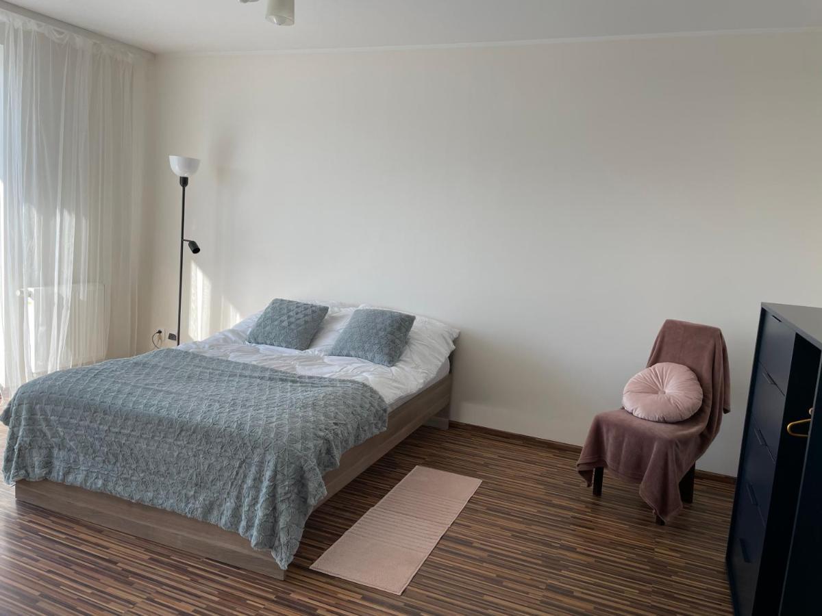 Komfortowe Studio 52 M2 W Centrum Grojca Grojec  Dış mekan fotoğraf