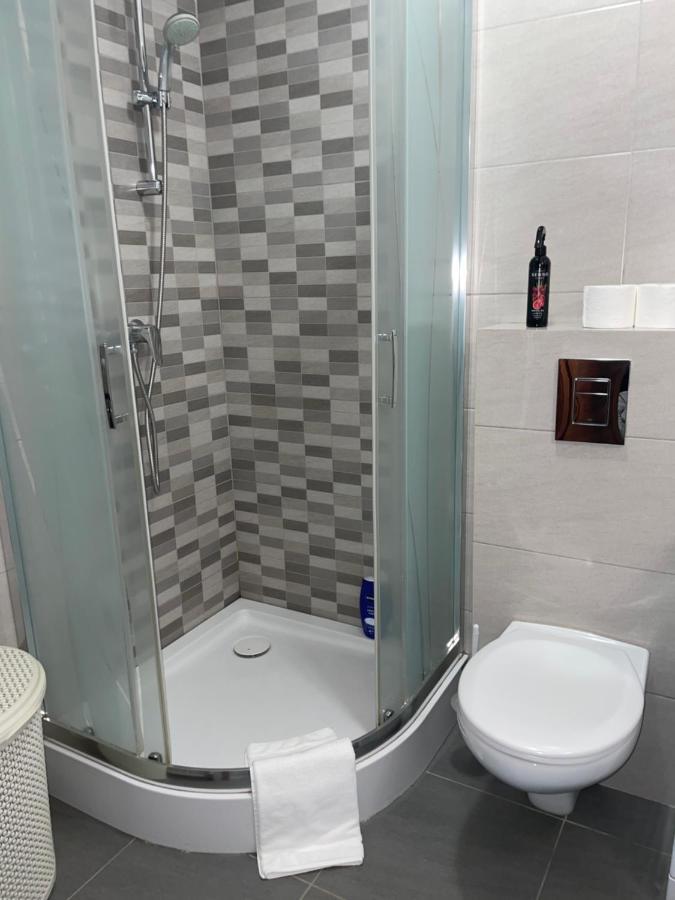Komfortowe Studio 52 M2 W Centrum Grojca Grojec  Dış mekan fotoğraf